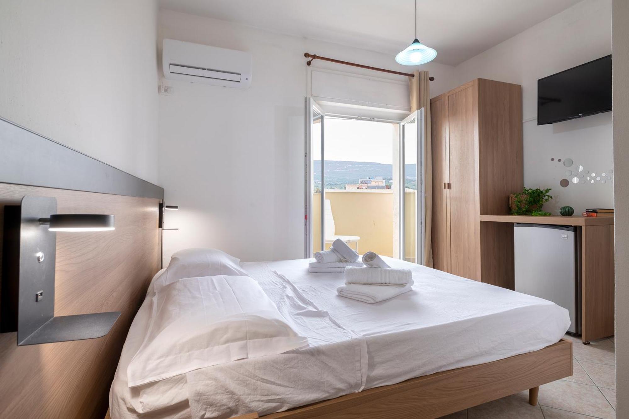 Oasis Guest House Alghero Exterior photo