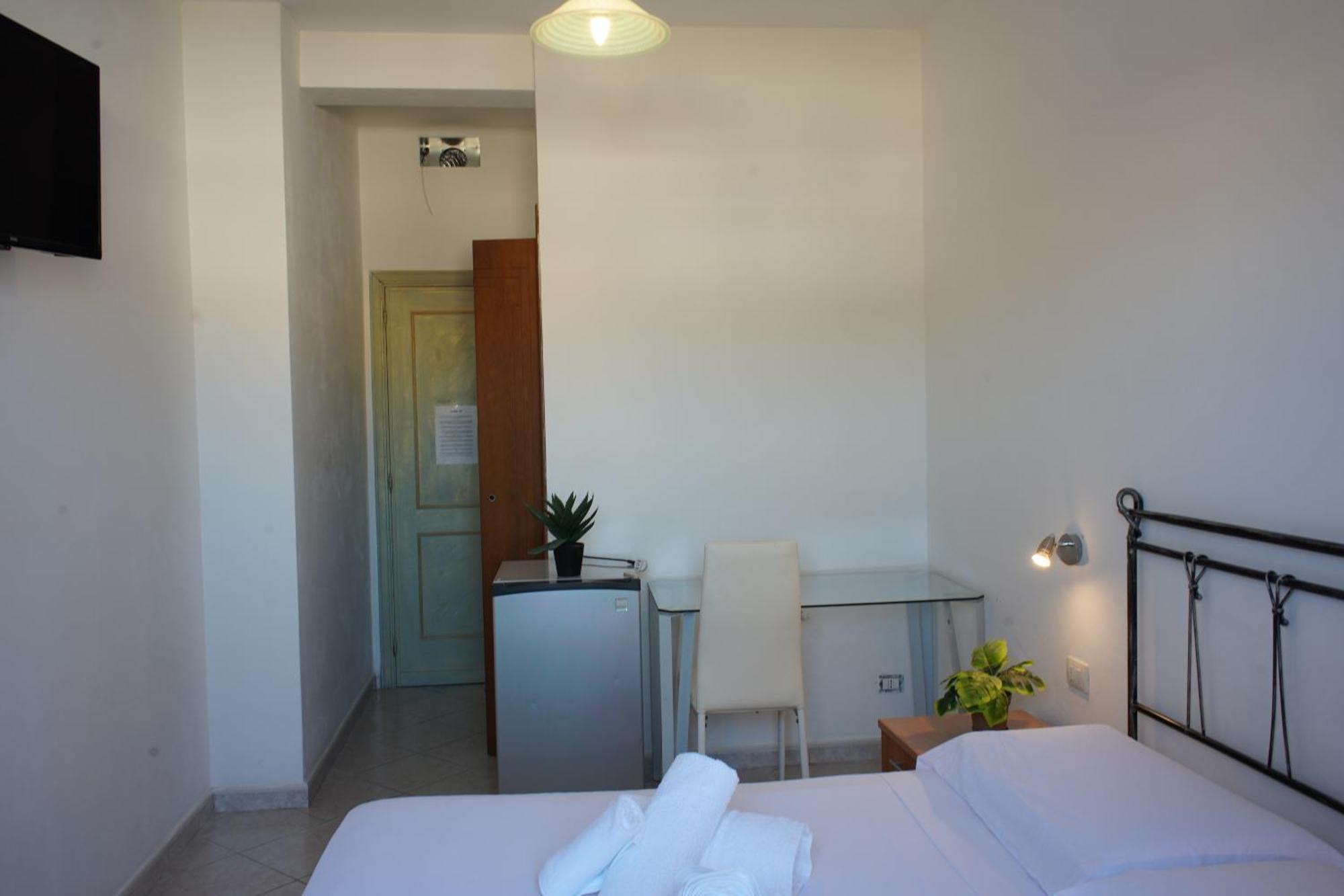 Oasis Guest House Alghero Exterior photo