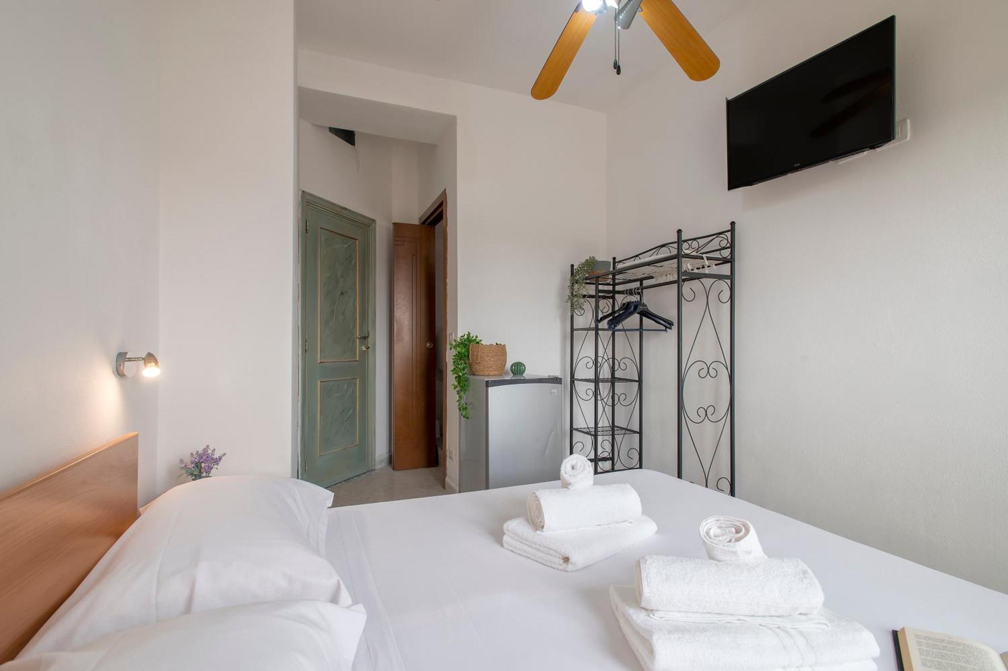 Oasis Guest House Alghero Exterior photo